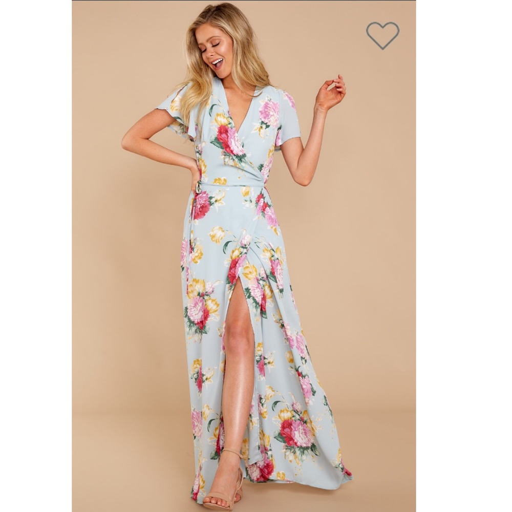 NWT 🌺💙 Floral Dream Wrap Dress 💙🌺